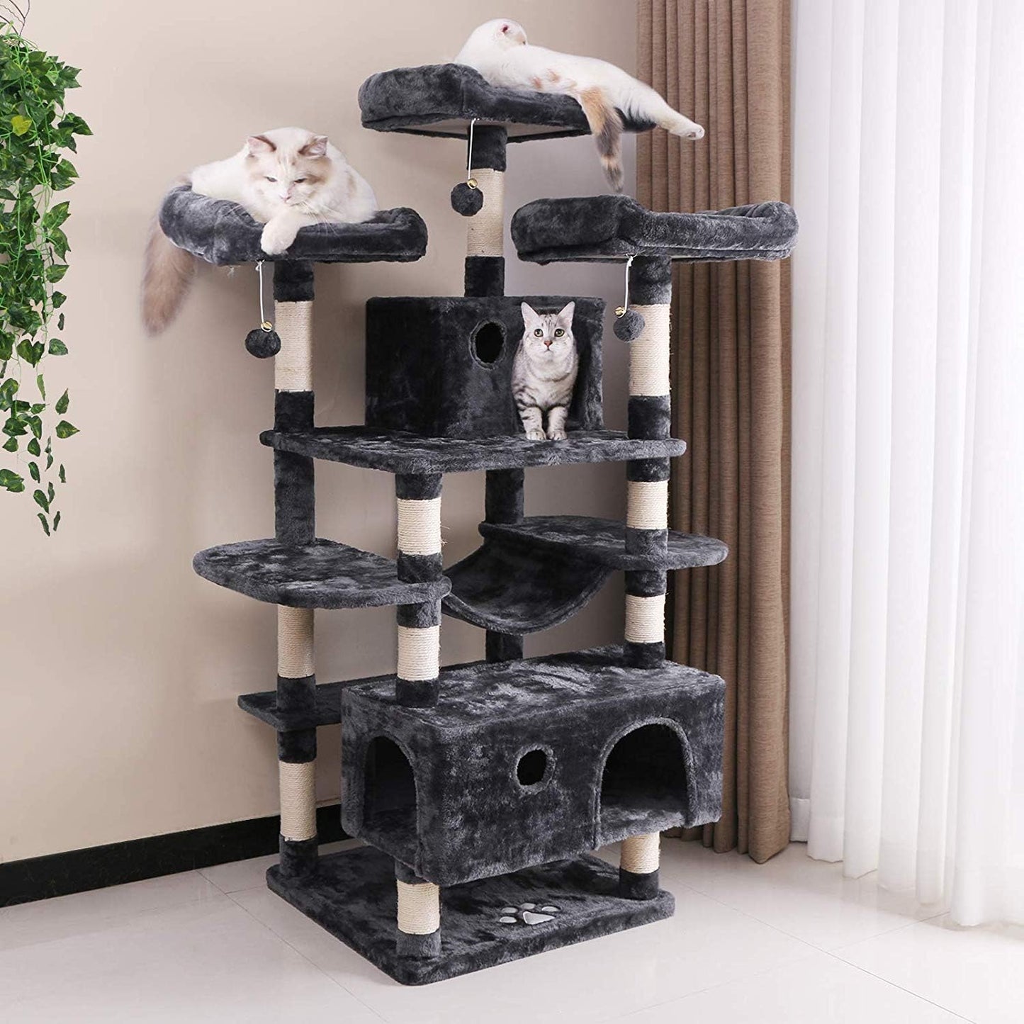 Spacious Cat Tree for Large Breeds